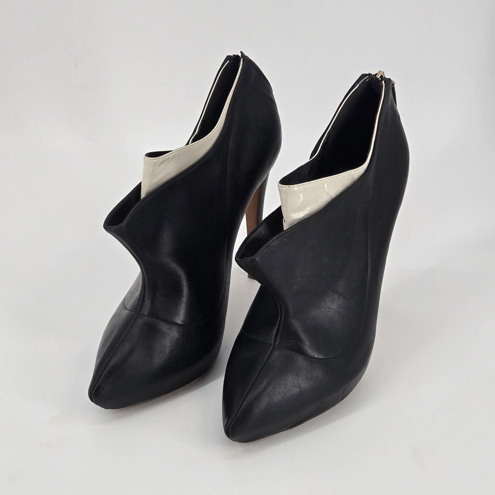 Rupert Sanderson Black White Stiletto Ankle Booties 40 TLC As Is US 9.5